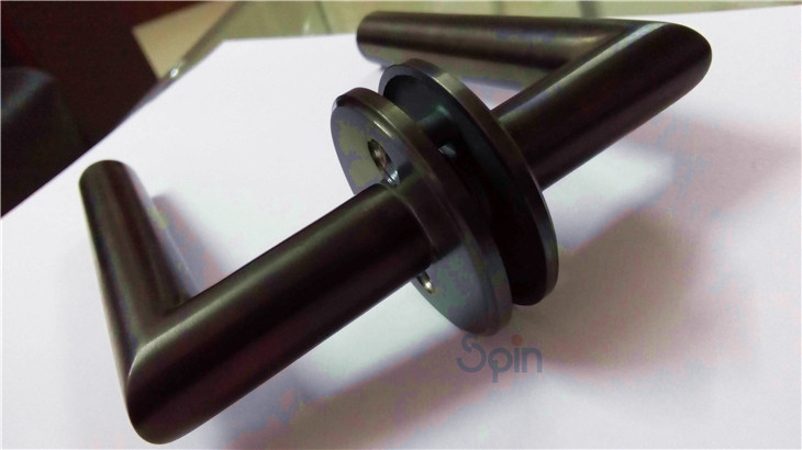 Stainless steel tube L-shapedoor handle China Supplier & Manufacturer (1).jpg